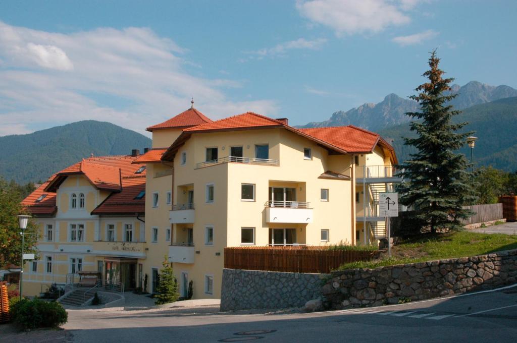 Hotel Kronplatz Olang Exterior photo